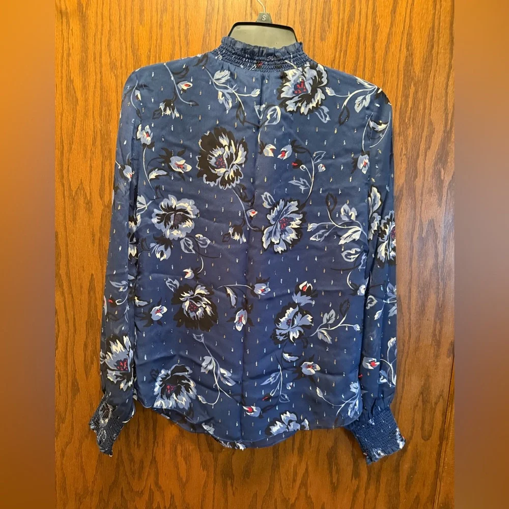 White House Black Market Sheer Blue Floral Blouse - Picture 9 of 11